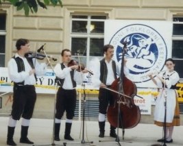 1999