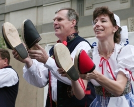 2006